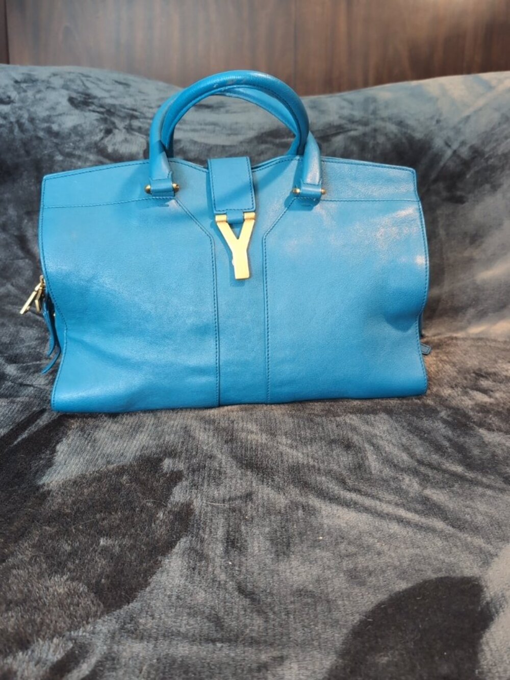 YSL Cabas Chyc Classique Blue Calf Leather Tote (Authentication Included)